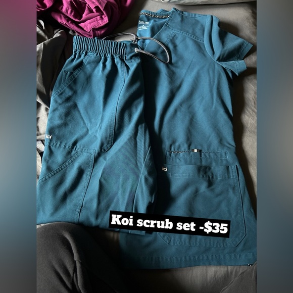 Caribbean blue scrub koi set - Picture 1 of 1